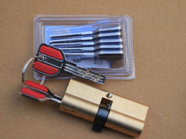 平塘24小时上门开锁公司